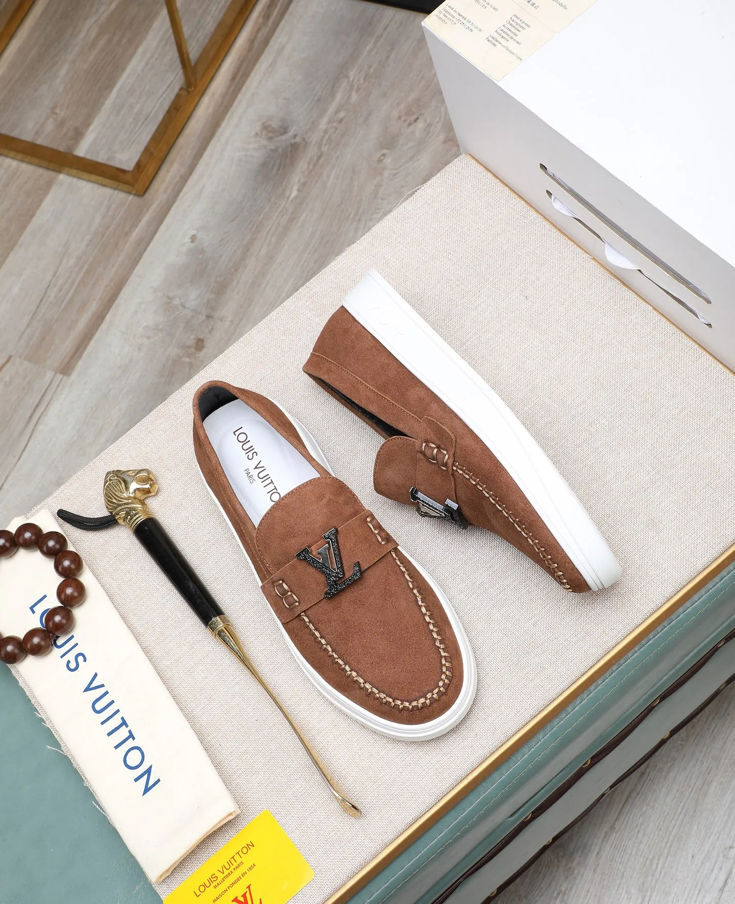 Men's shoes 💰440 📛📛【LOUIS VUITTON】Louis Vuitton official website synchronized new products 👟Milan fashion catwalk style 🇰🇾🇰🇾LV family logo, celebrity style, a must-have for fashionistas ⚠️First-layer calfskin ➕Genuine leather lining ➕Official website original version special outsole 👞Number 38-44